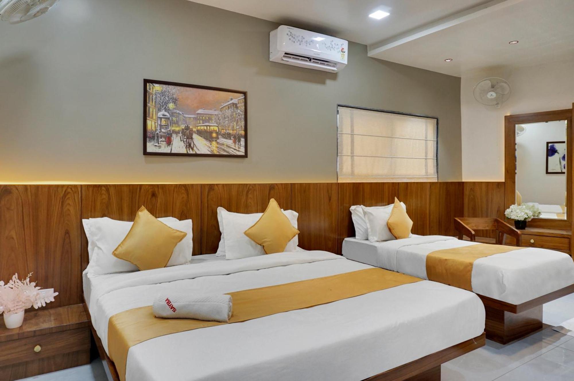 Hotel Sayba Executive Pune Bagian luar foto