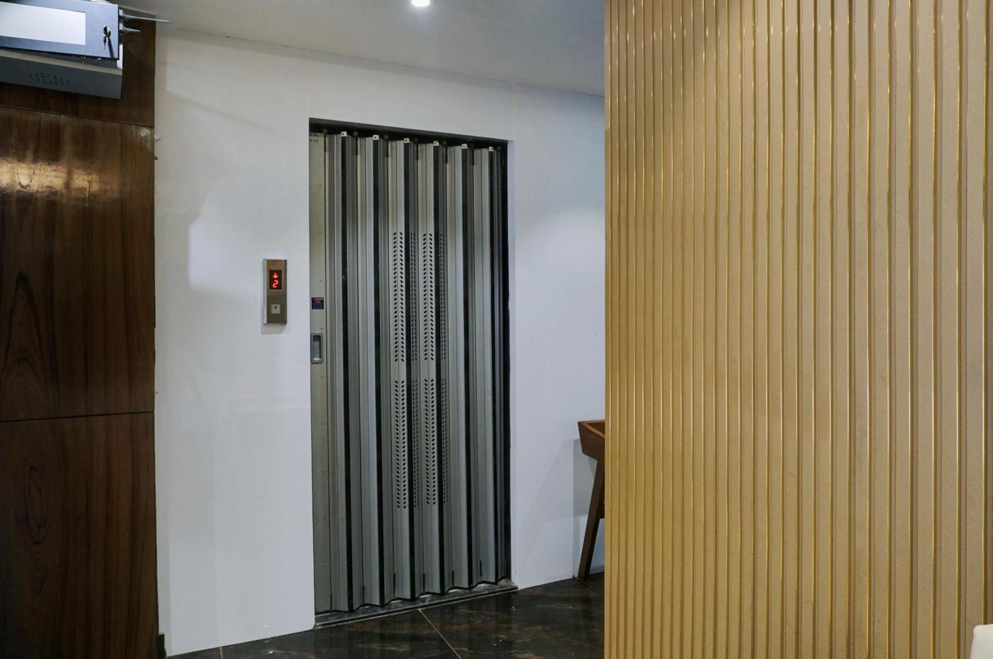 Hotel Sayba Executive Pune Bagian luar foto